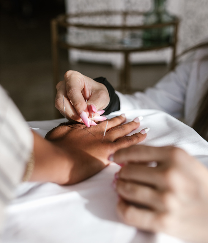 dr. Surya W Giri, Sp.Ak, CHt